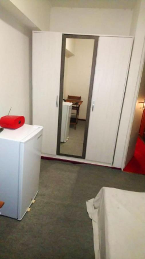 With One Bedroom In With Enclosed Garden And Wifi 10 Km From The Beach * Les Abymes